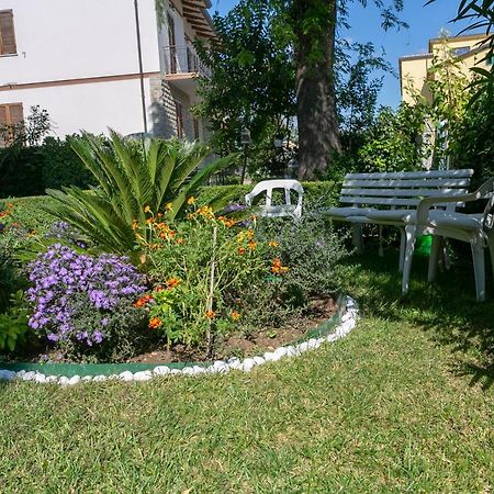 Appartamento Casa Vacanze Enjoy Assisi Bagian luar foto