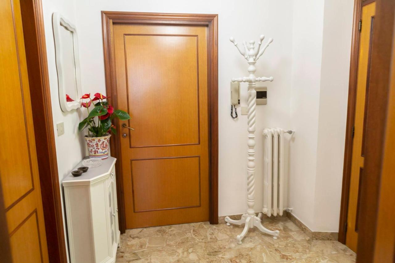 Appartamento Casa Vacanze Enjoy Assisi Bagian luar foto