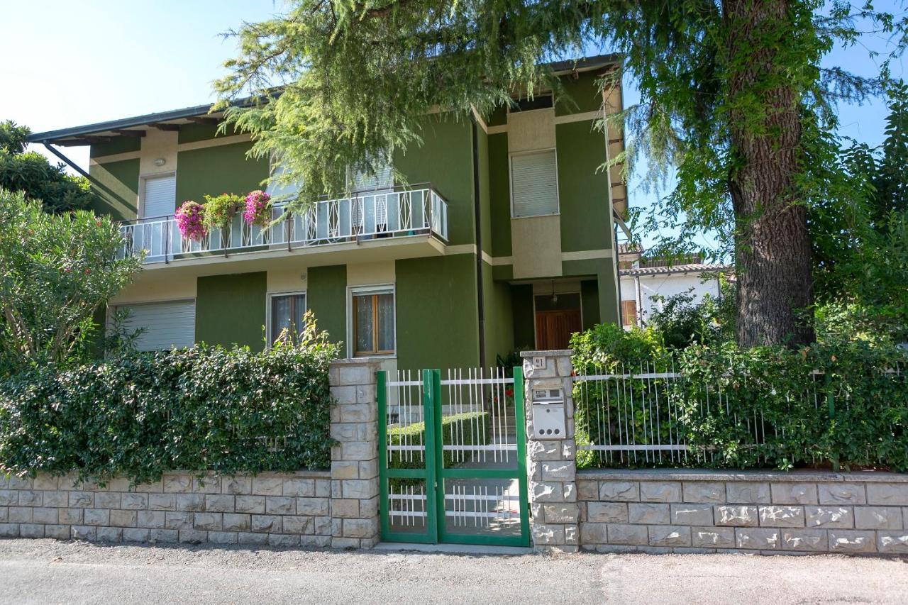 Appartamento Casa Vacanze Enjoy Assisi Bagian luar foto